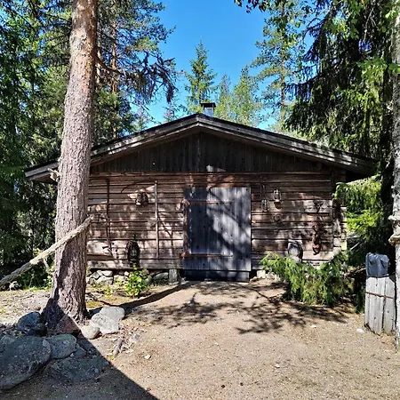 Chalet Nikolain Tupa, Vanha Hirsitalo *