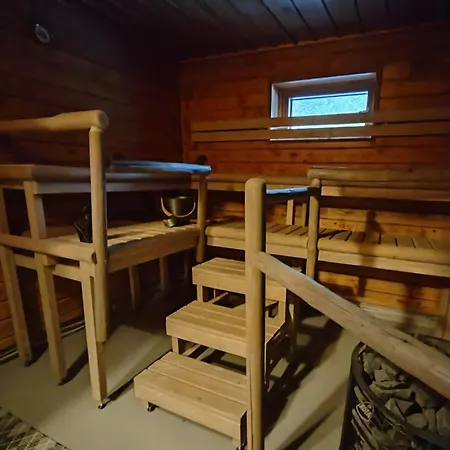 Nikolain Tupa, Vanha Hirsitalo Tuorila