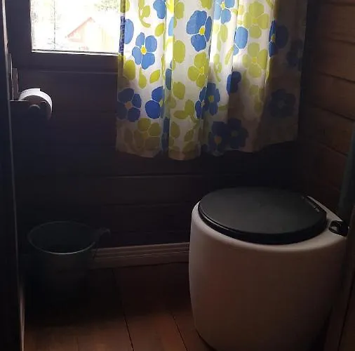 Chalet Nikolain Tupa, Vanha Hirsitalo *