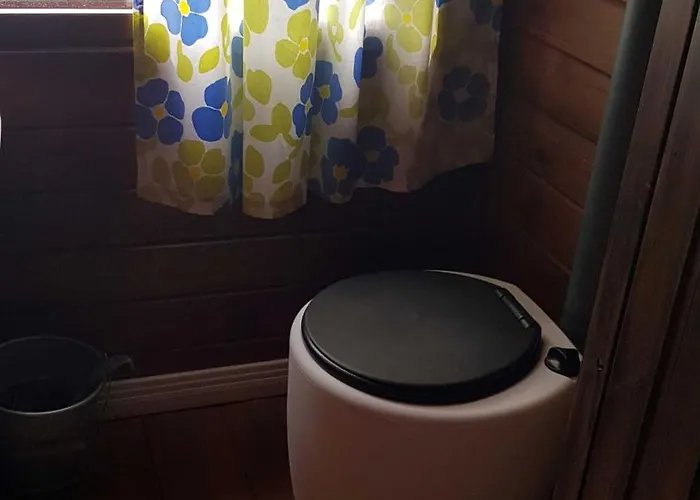 Chalet Nikolain Tupa, Vanha Hirsitalo *