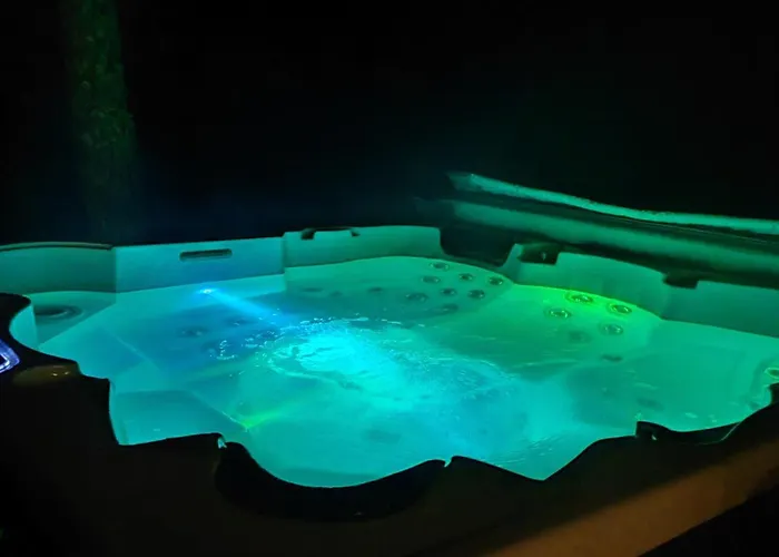 Nikolain Tupa, Vanha Hirsitalo Шале Tuorila